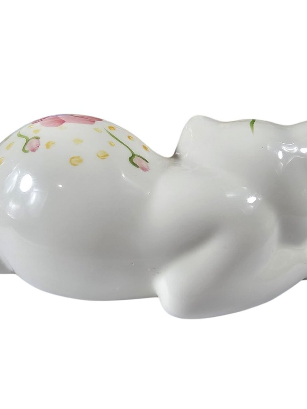 Vintage Sleeping Cat Ceramic Figurine White Pink Flowers Hand Painted - Picture 3 of 10